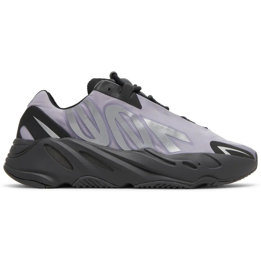 Yeezy Boost 700 MNVN Geode