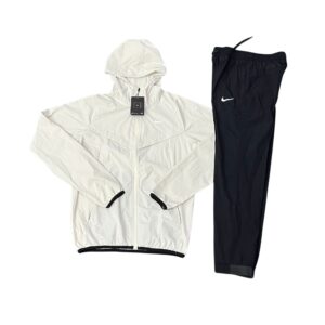 Nike - ensemble blanc crème et noir
