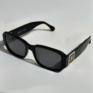 Chanel – Noir